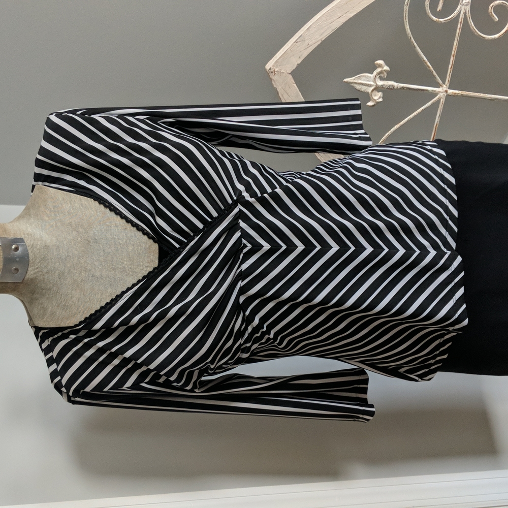 EK Designs Black and White Top